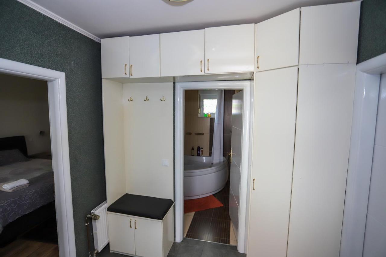 Apartman Veronika Ðakovo Eksteriør bilde